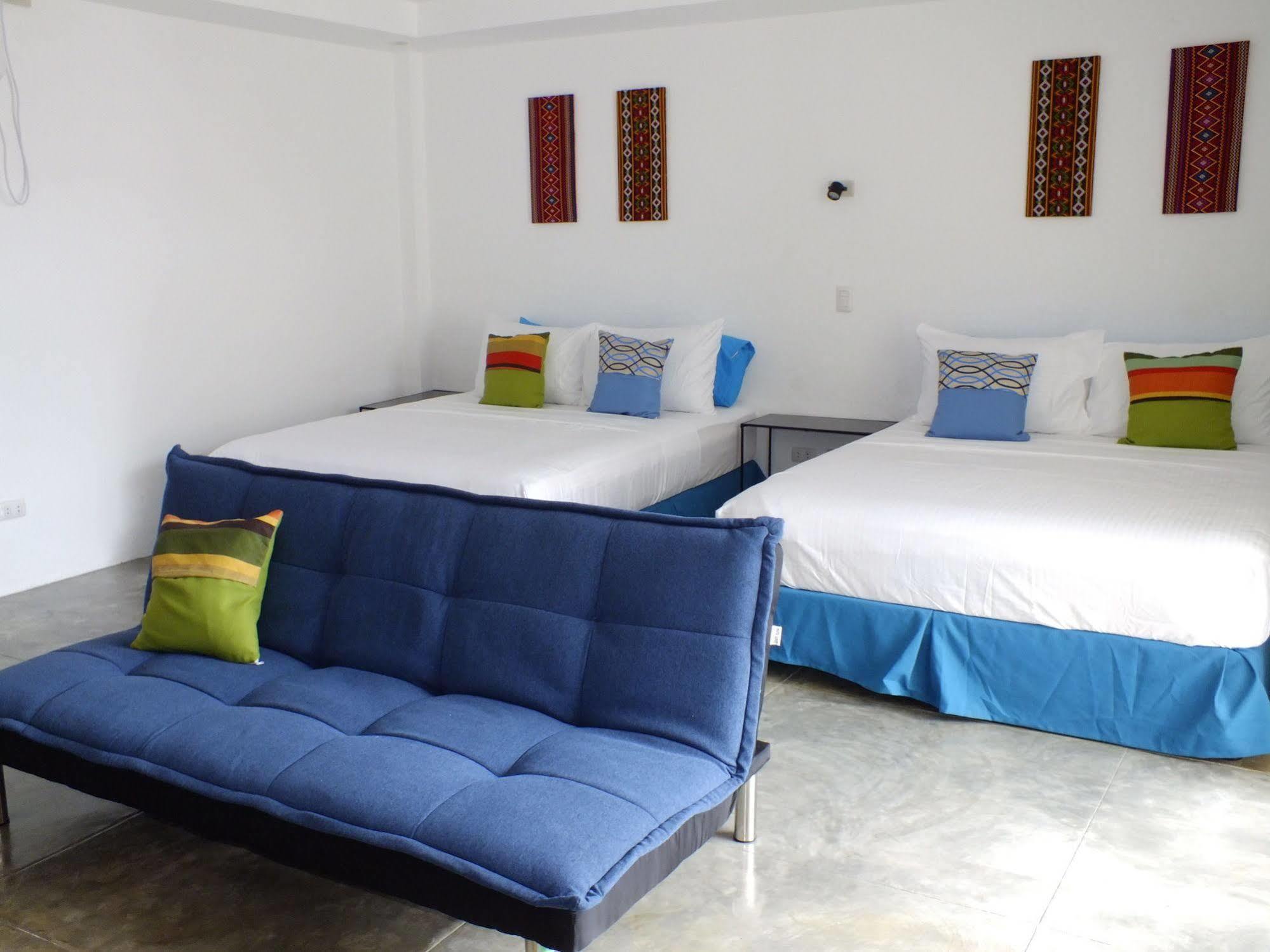 Paboreal Boutique Hotel Puerto Princesa Екстер'єр фото